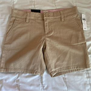 Gap Kids Girls Mid Chino Shorts Adjustable Waist, Khaki Size 8
